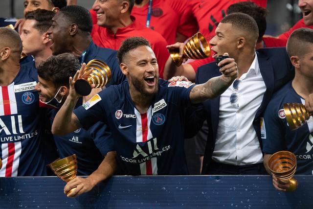 杨瀚森23分14板8助青岛大胜福建 上海力克山西